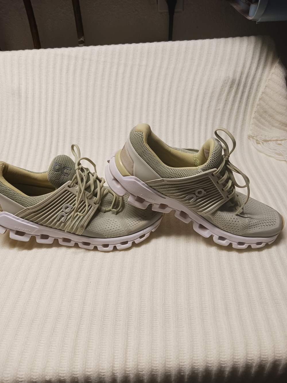 On Running Cloud Women's Running Sneakers in Sage/White